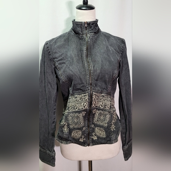 Bandolino Women's Black Vintage Embroidered Zip-Up Jean Jacket Size 6 (Small) - Picture 5 of 11